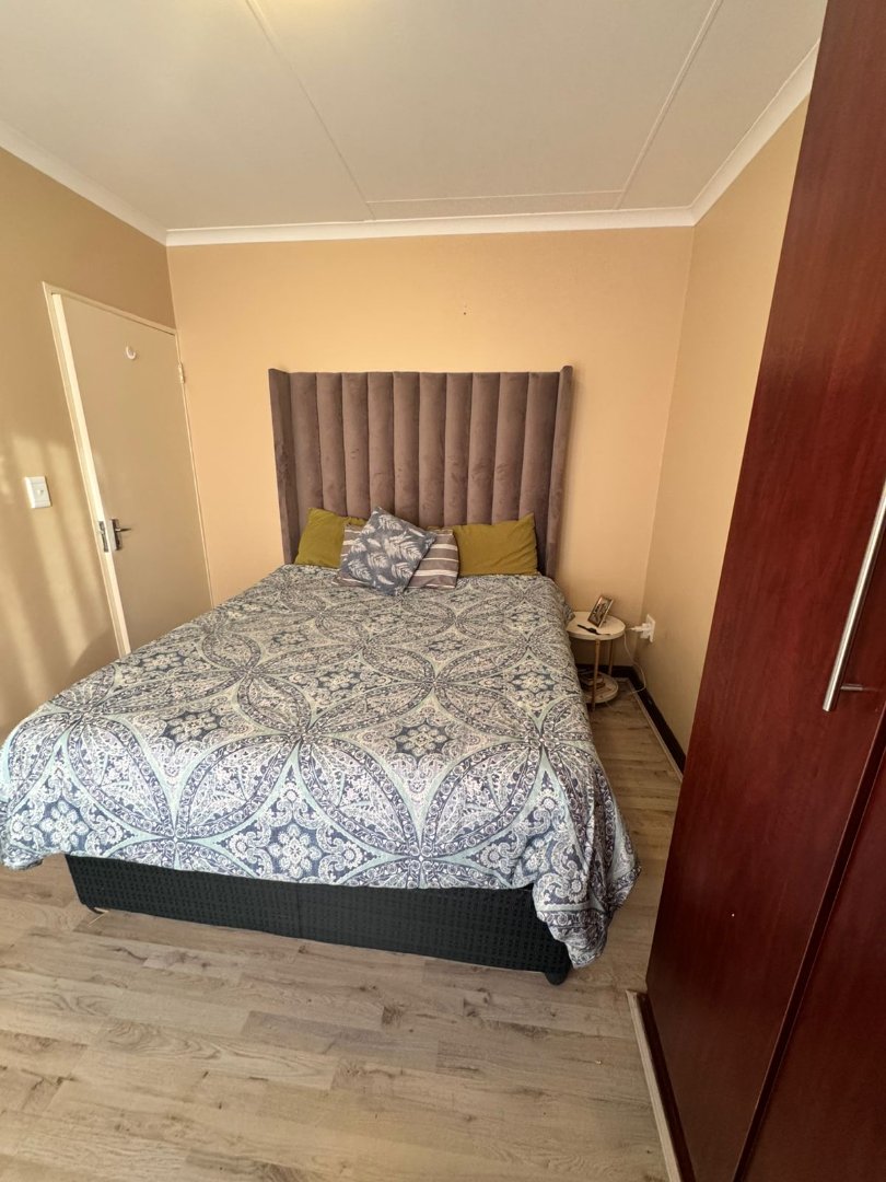 2 Bedroom Property for Sale in Lourierpark Free State